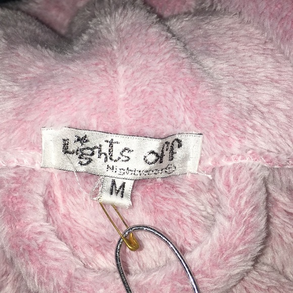 Lights off Robe - Picture 5 of 6